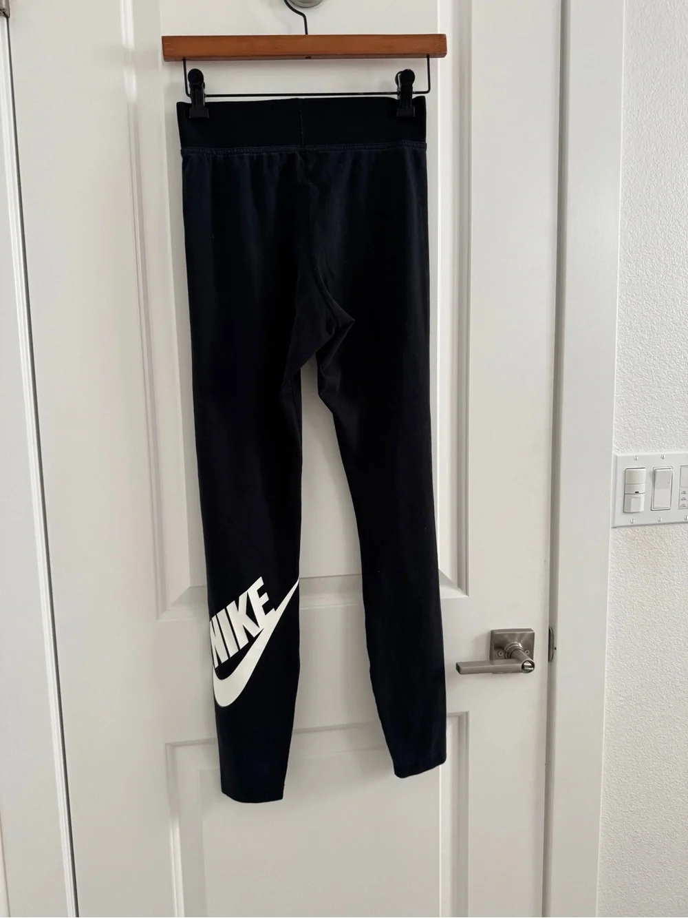Nike Just Do It sports wear leggings Sz S Small women’s athletic wear authentic